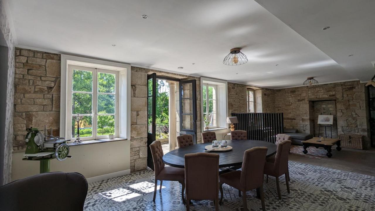 Manoir La Cerise Bed & Breakfast Fougerolles-Saint-Valbert Bagian luar foto