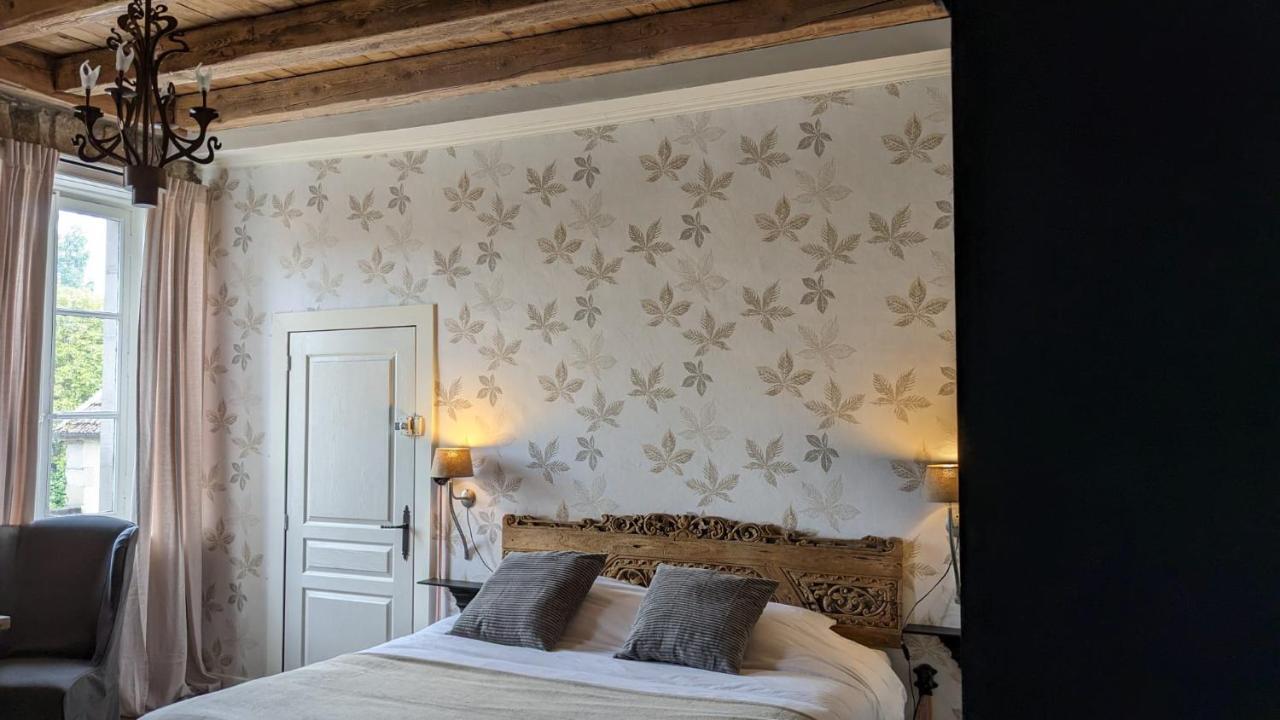 Manoir La Cerise Bed & Breakfast Fougerolles-Saint-Valbert Bagian luar foto