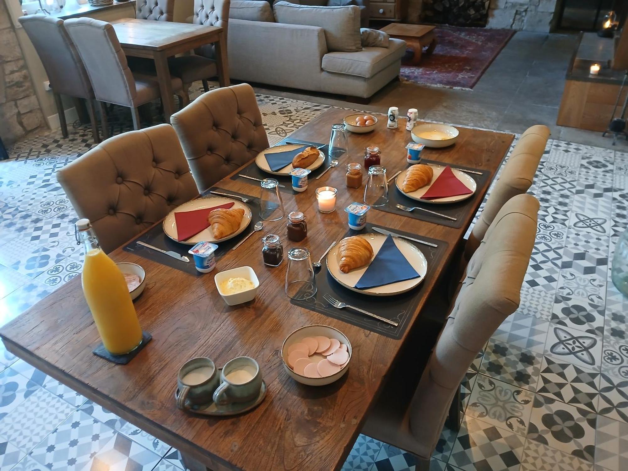 Manoir La Cerise Bed & Breakfast Fougerolles-Saint-Valbert Bagian luar foto